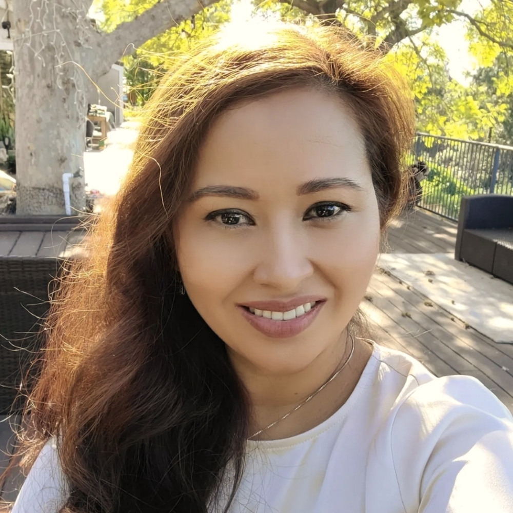 Meet your Posher, Eva